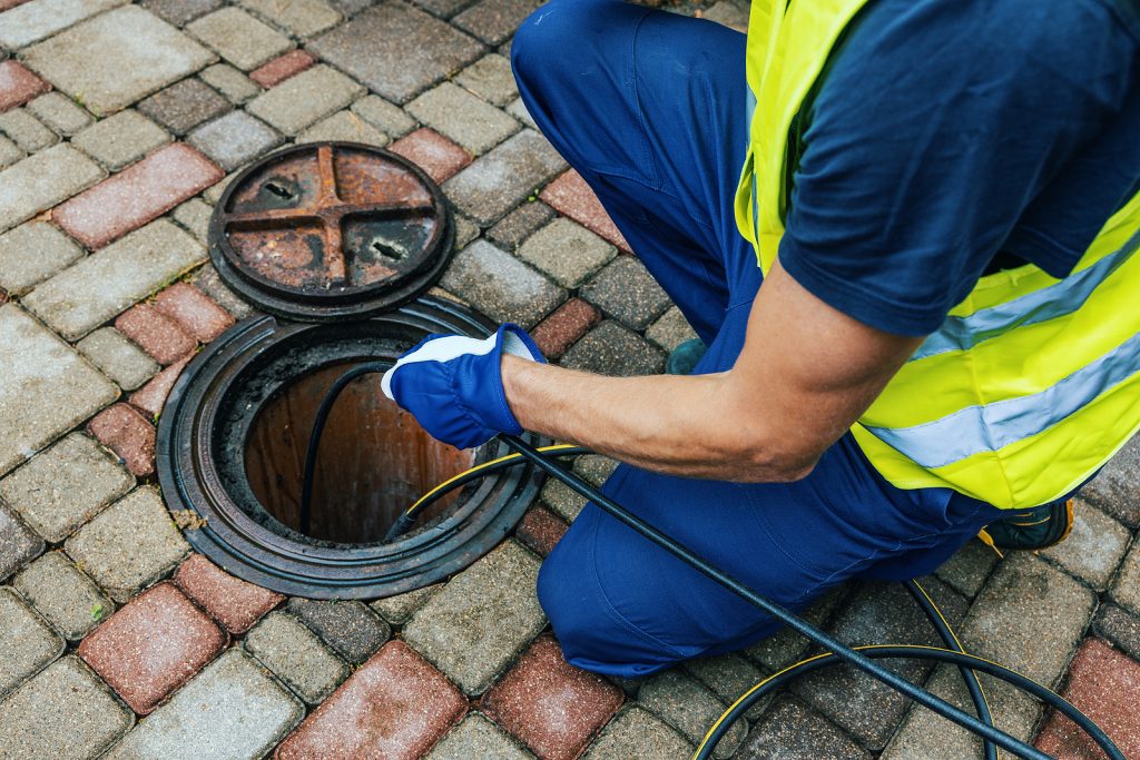how to choose the right sewer line inspection service for your property